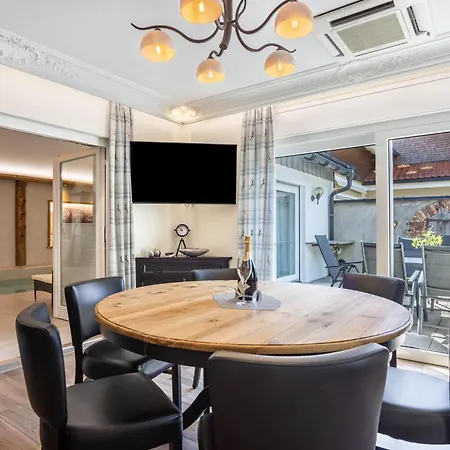 Apartamento Zentral Mit Pool *