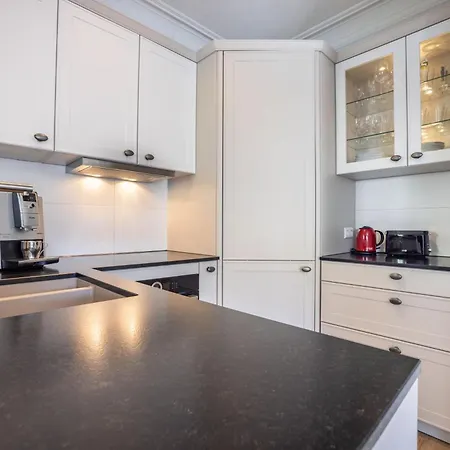 Apartamento Zentral Mit Pool
